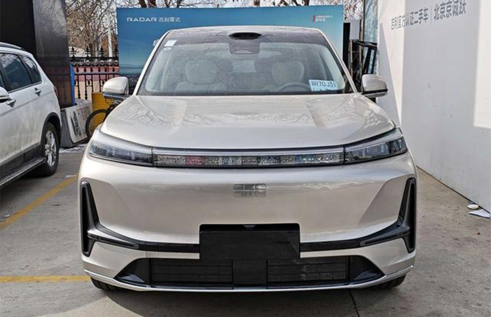 imgi_2_Geely Galaxy M9 6 Geely Galaxy M9 2026 Model 210km 4WD Navigation Edition– Ready for Export From China | Buy Chinese Car Zambia - Image 1