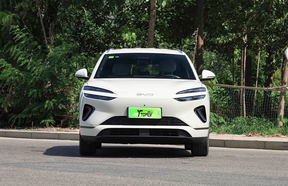 imgi_3_1_3 2026 BYD Sealion 06 EV– China Export Vehicle | New Chinese Car for Sale Zambia - Image 1